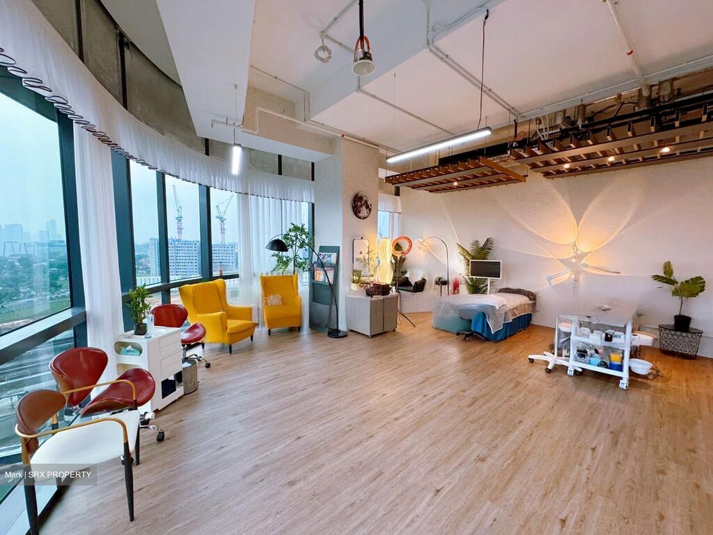 Woods Square (D25), Office #451345181